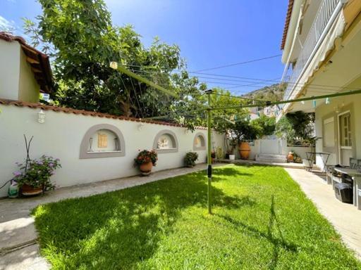 Under The Castle Apartment Nafplio Exterior photo